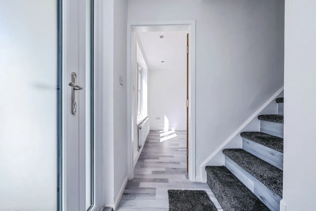 Midhurst Way, Clifton, Nottingham, NG11, photo 8