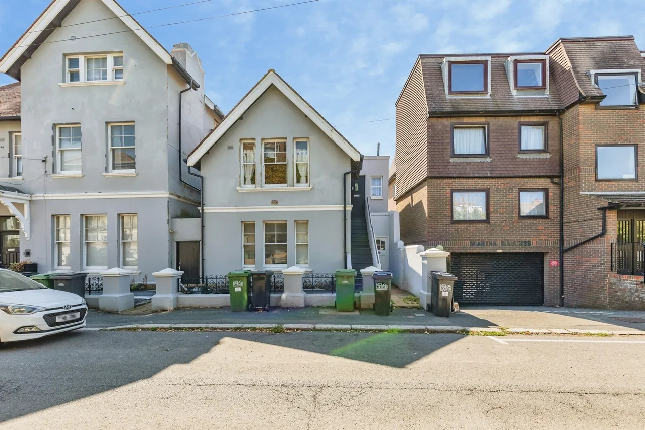 1 bed flat for sale — West Hill Road, St. Leonards-On-Sea