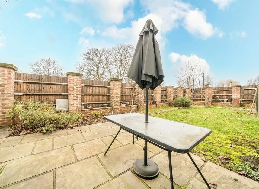 Graham Road, Mitcham, CR4, photo 5