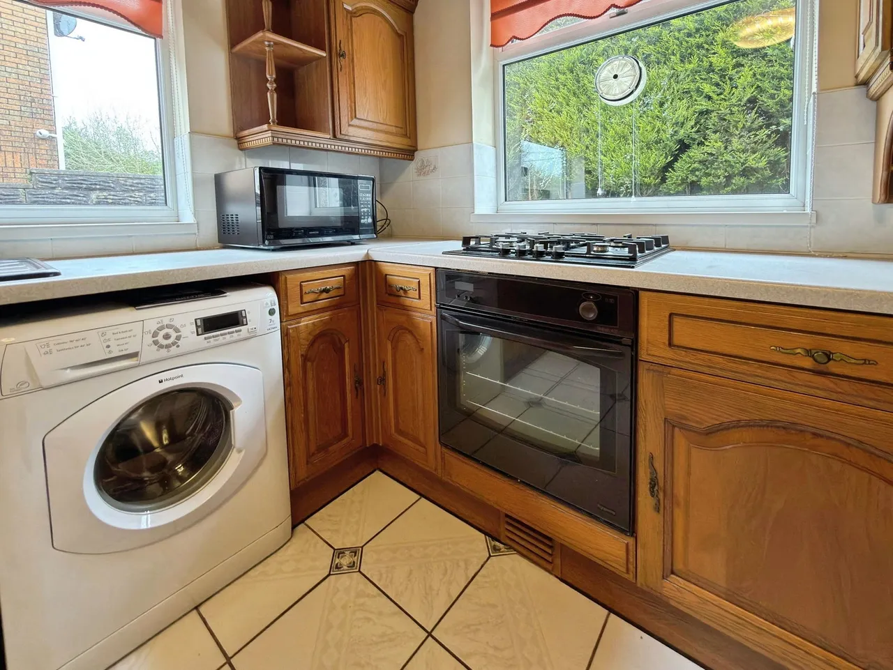 Heol Fach, Llangyfelach, photo 10