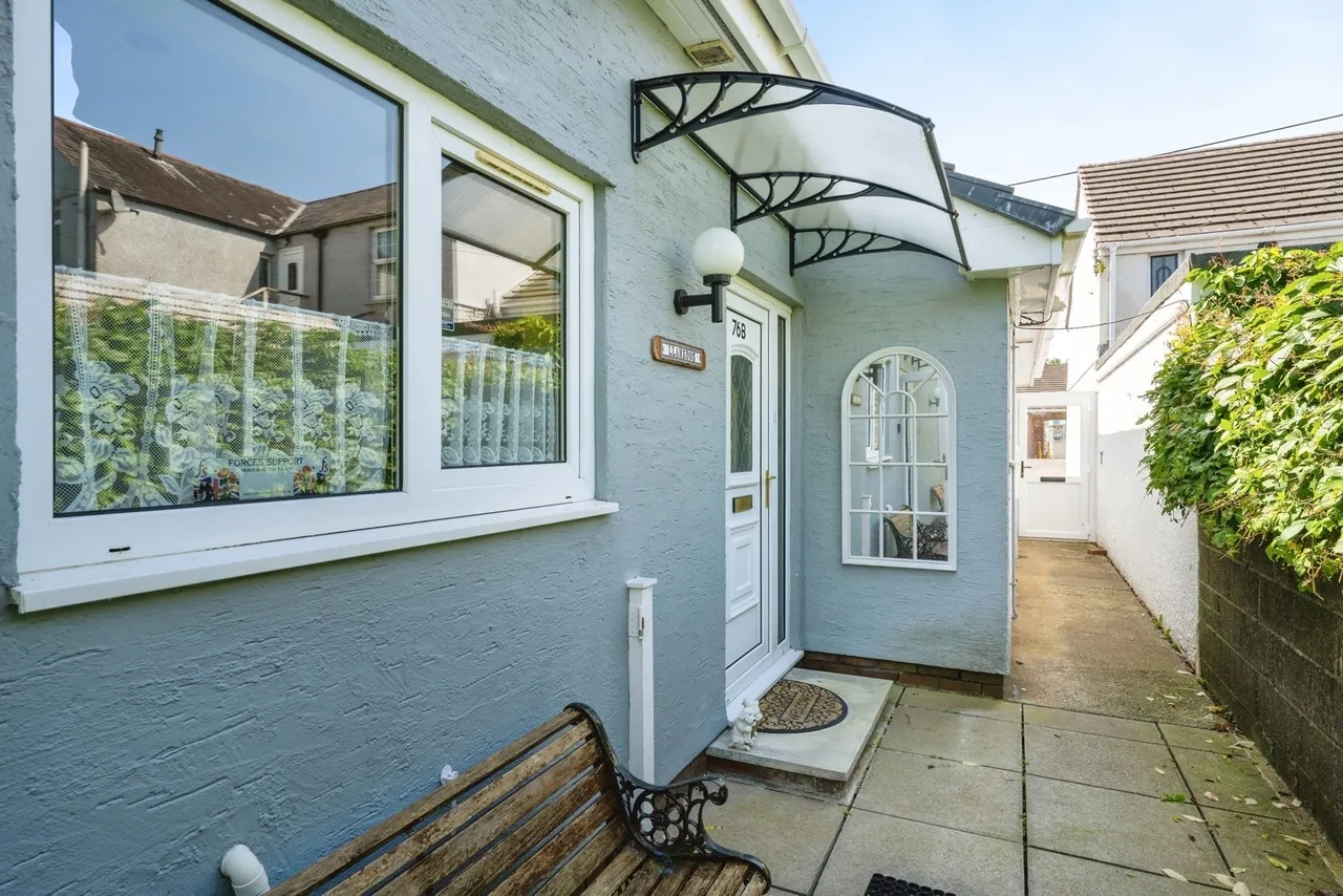 Glebe Road, Loughor, SA4, photo 5
