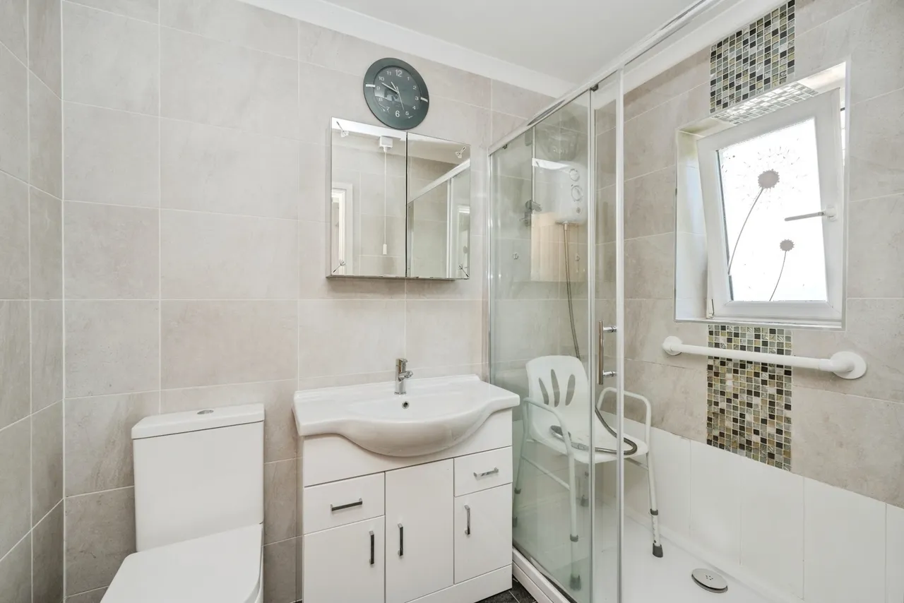 Glebe Road, Loughor, SA4, photo 17