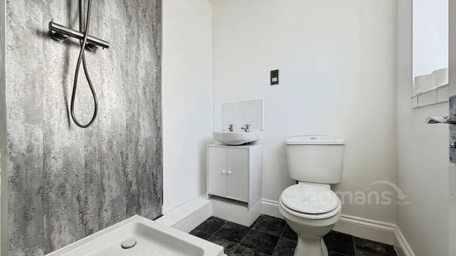 High Street, Aldershot, GU11, photo 6