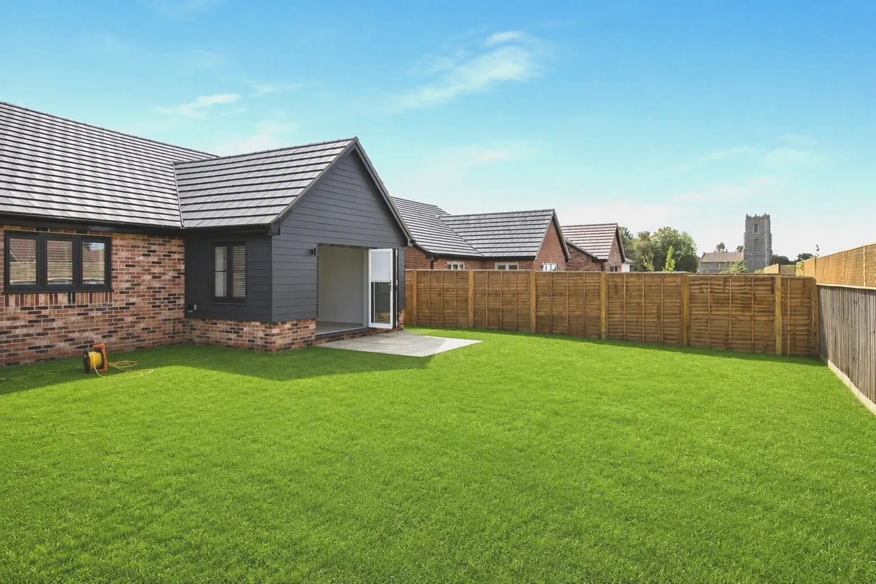 Blacksmiths Close, Otley, IP6, photo 11