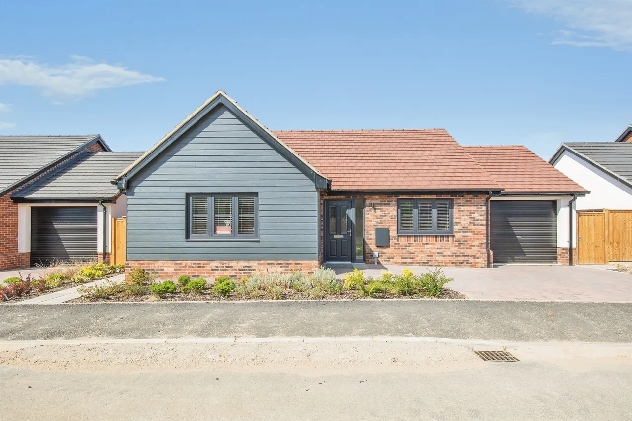Blacksmiths Close, Otley, IP6, photo 13