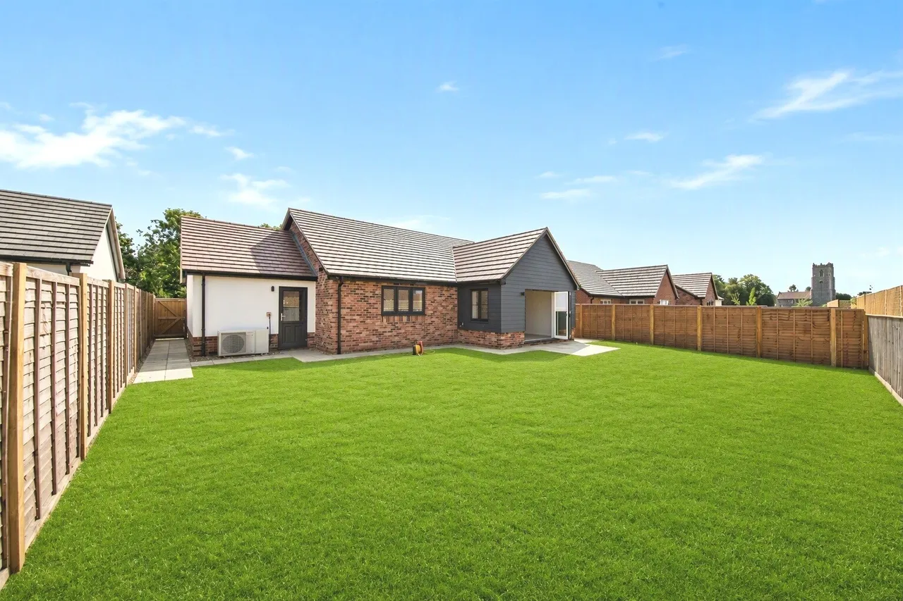 Blacksmiths Close, Otley, IP6, photo 12