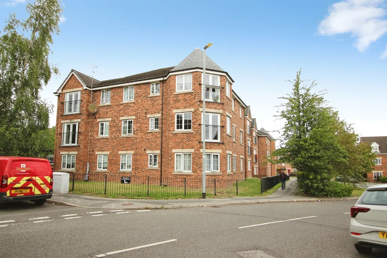 2 bed flat for sale — New Forest Way, Leeds