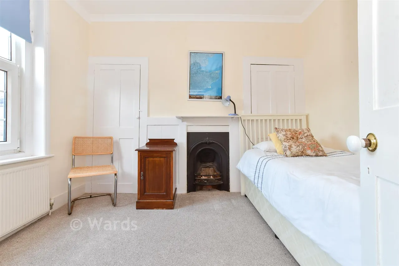 Robert Street, Deal, CT14, photo 10
