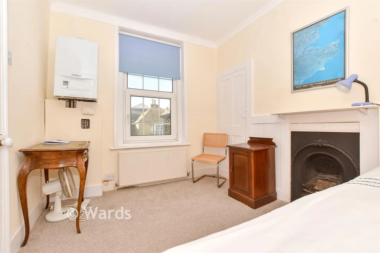 Robert Street, Deal, CT14, photo 11
