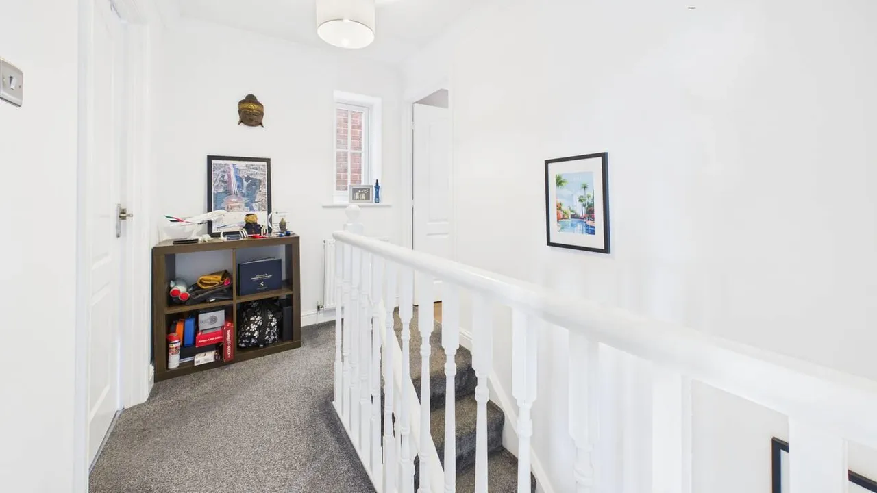 Paddington Way, Morton, photo 24