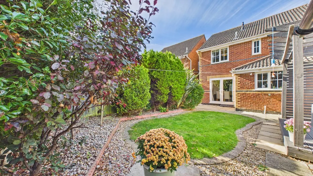 Paddington Way, Morton, photo 33
