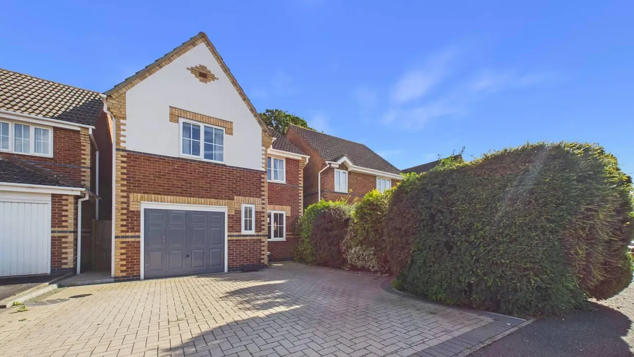 3 bed house for sale, Paddington Way, Morton