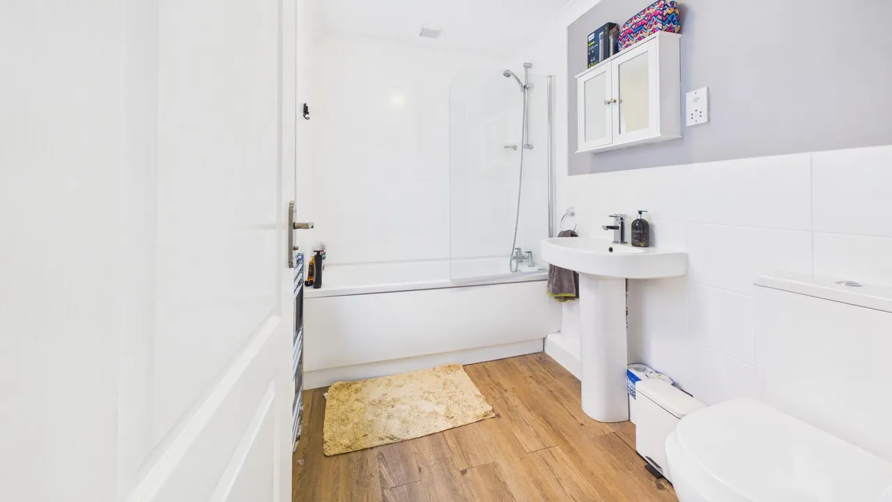 Paddington Way, Morton, photo 22