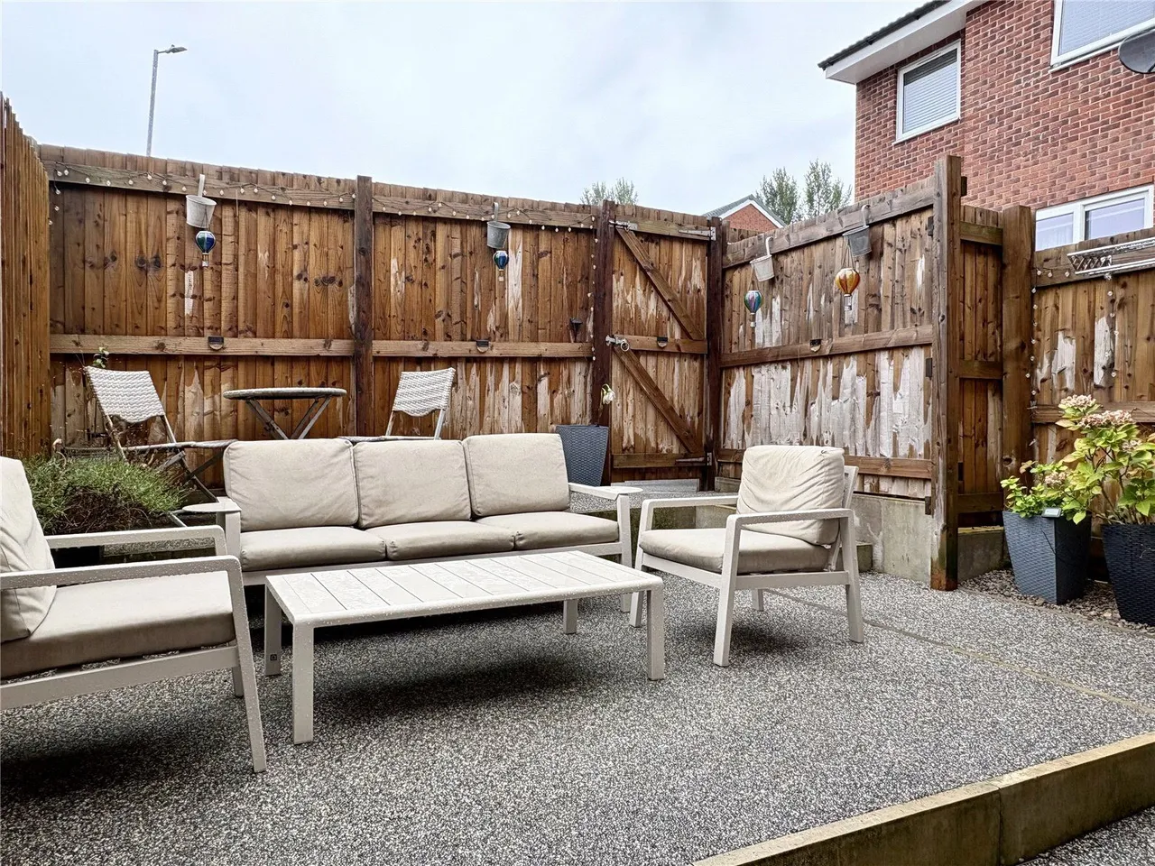 Wellyhole Street, Oldham, OL4, photo 13