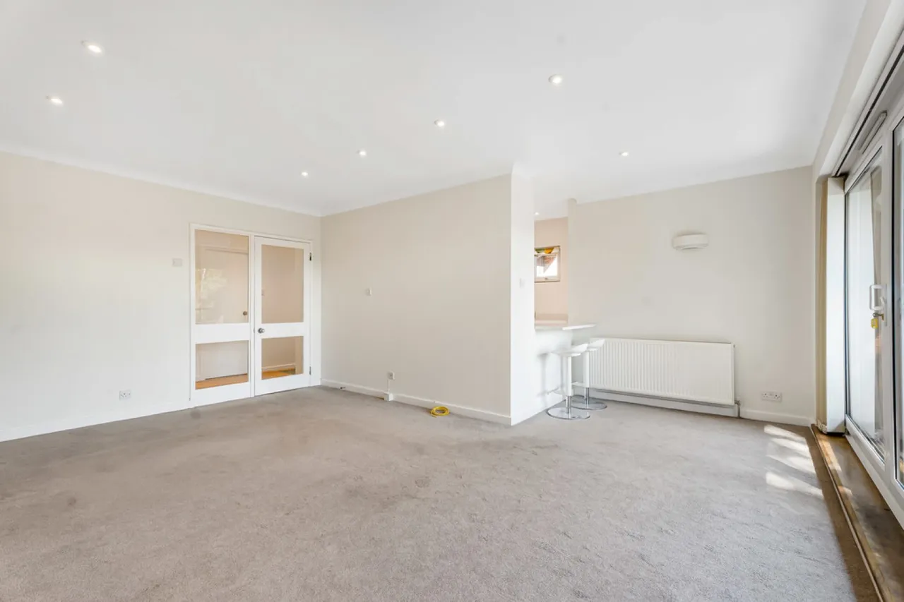 Succombs Place, Warlingham, photo 11