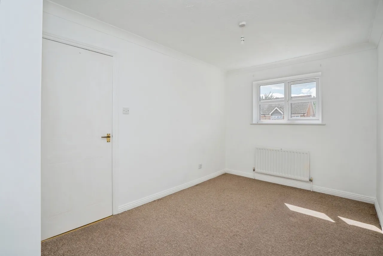 Redwood Grove, Havant, PO9, photo 13
