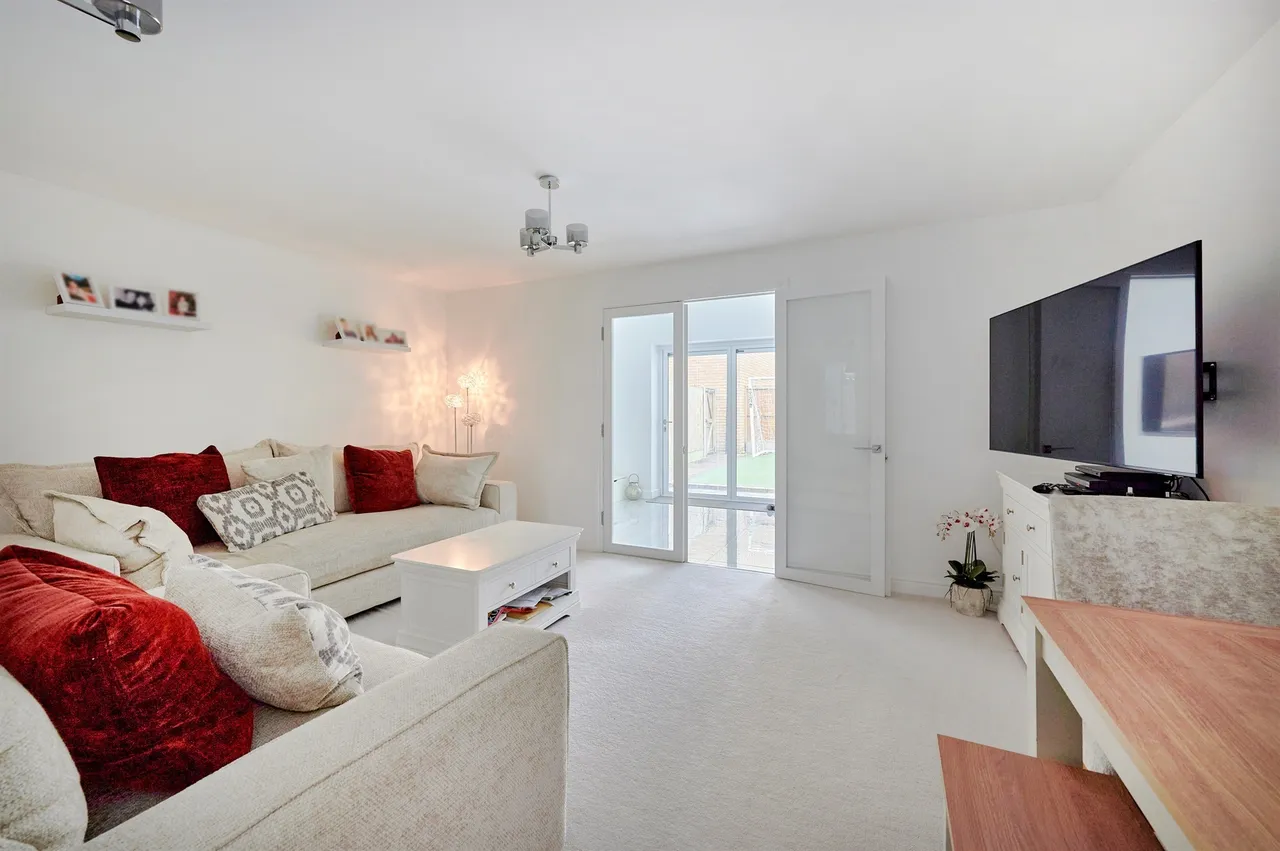 Roding Drive, Little Canfield, Dunmow, photo 3