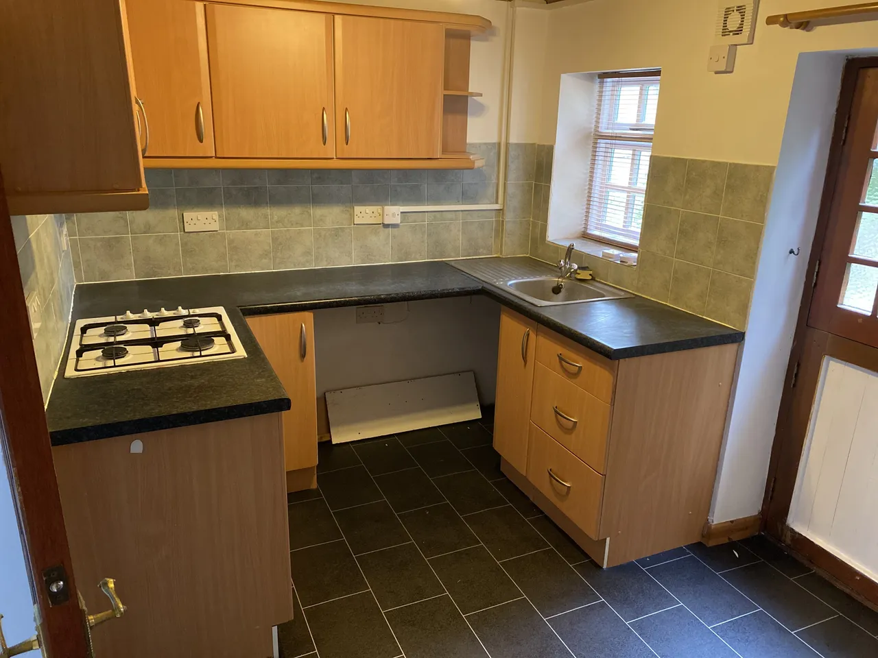 Atworth Terrace, Neston Road, CH64, photo 4
