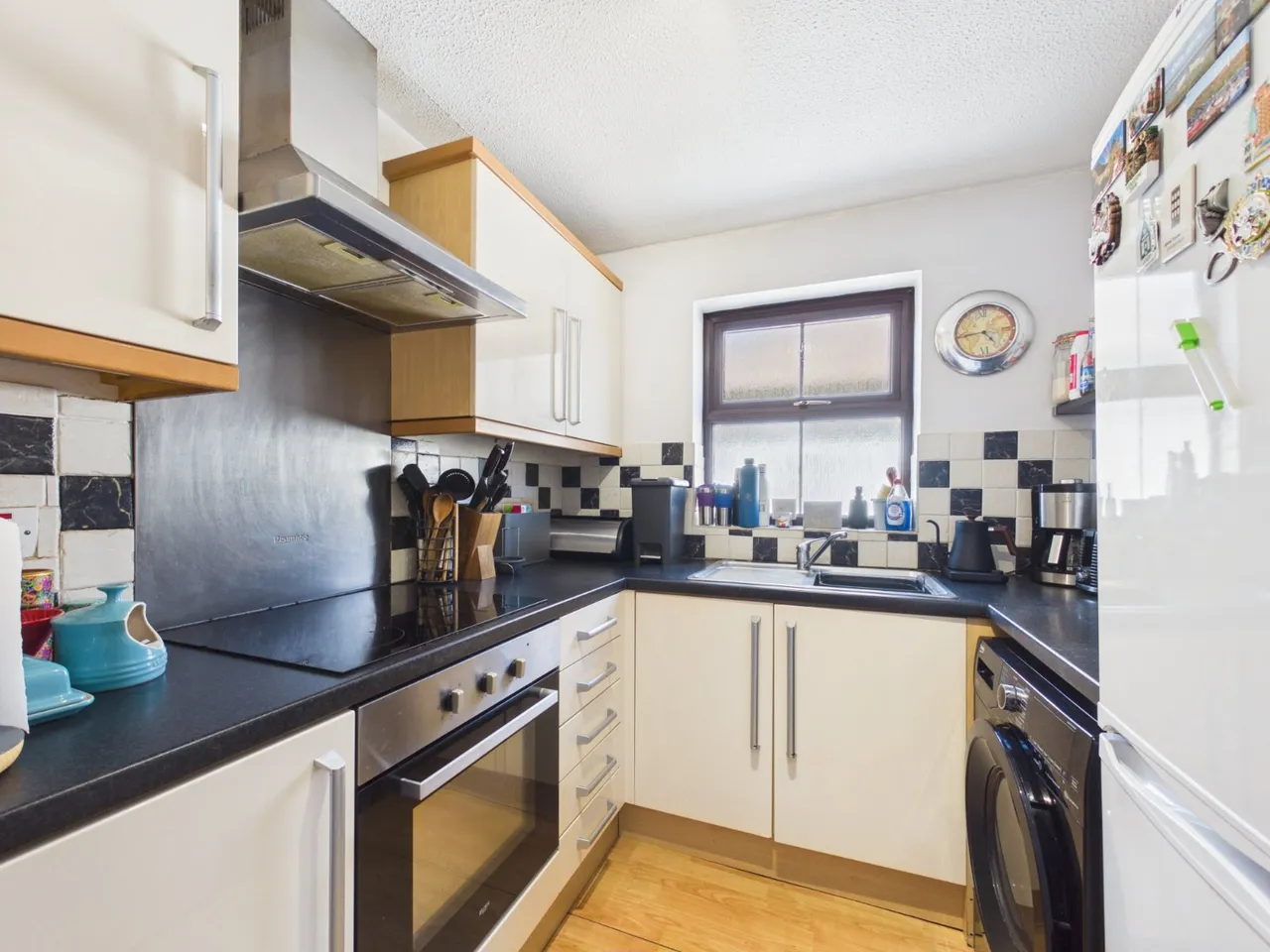 London Road, Ashford, TW15, photo 3