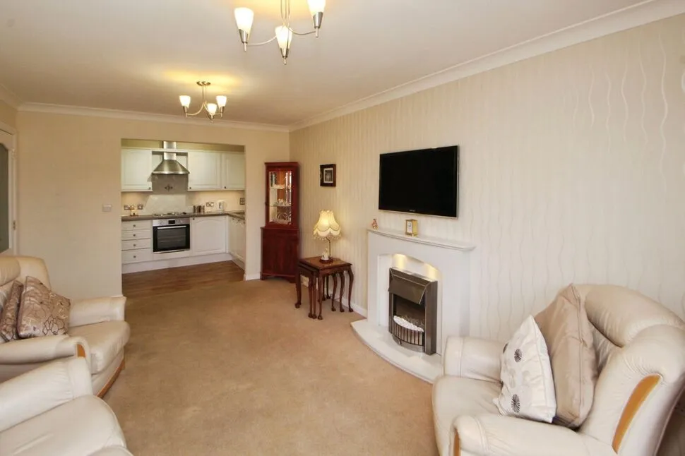 Newshaw Lane, Hadfield, Derbyshire, SK13, photo 10