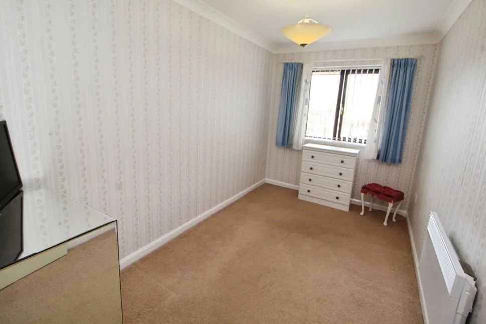 Newshaw Lane, Hadfield, Derbyshire, SK13, photo 8