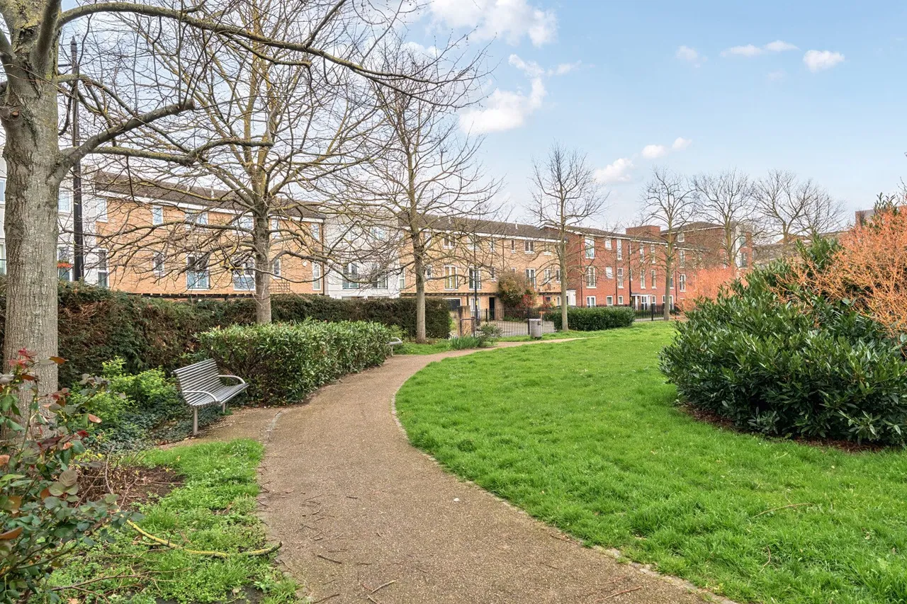 Calypso Crescent, SE15, photo 5