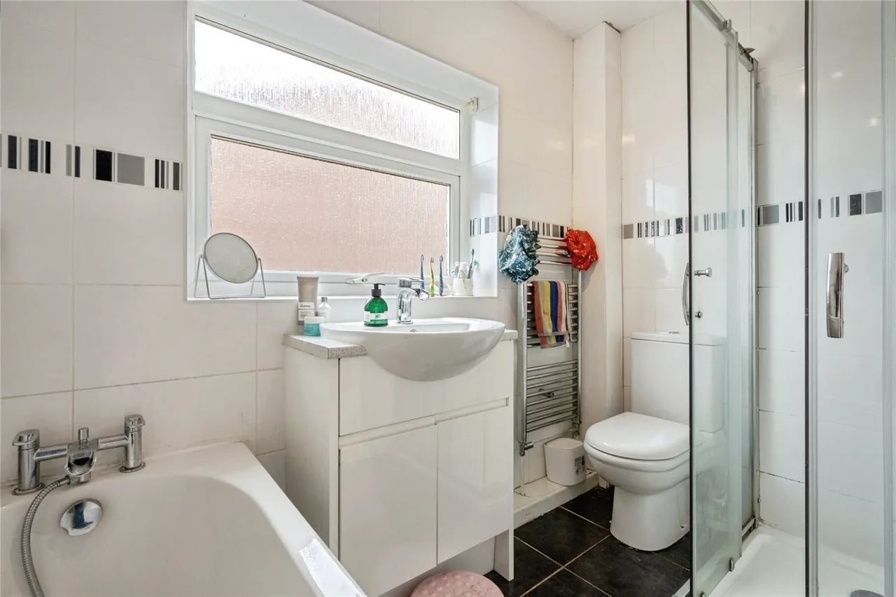 South Drive, Bolton, BL2, photo 18