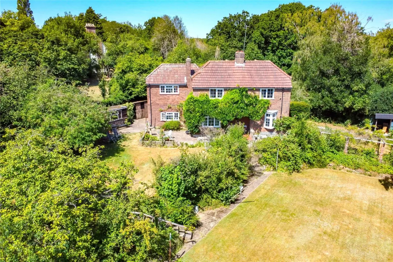 The Common, Harpenden, Hertfordshire, AL5 3NT, photo 4