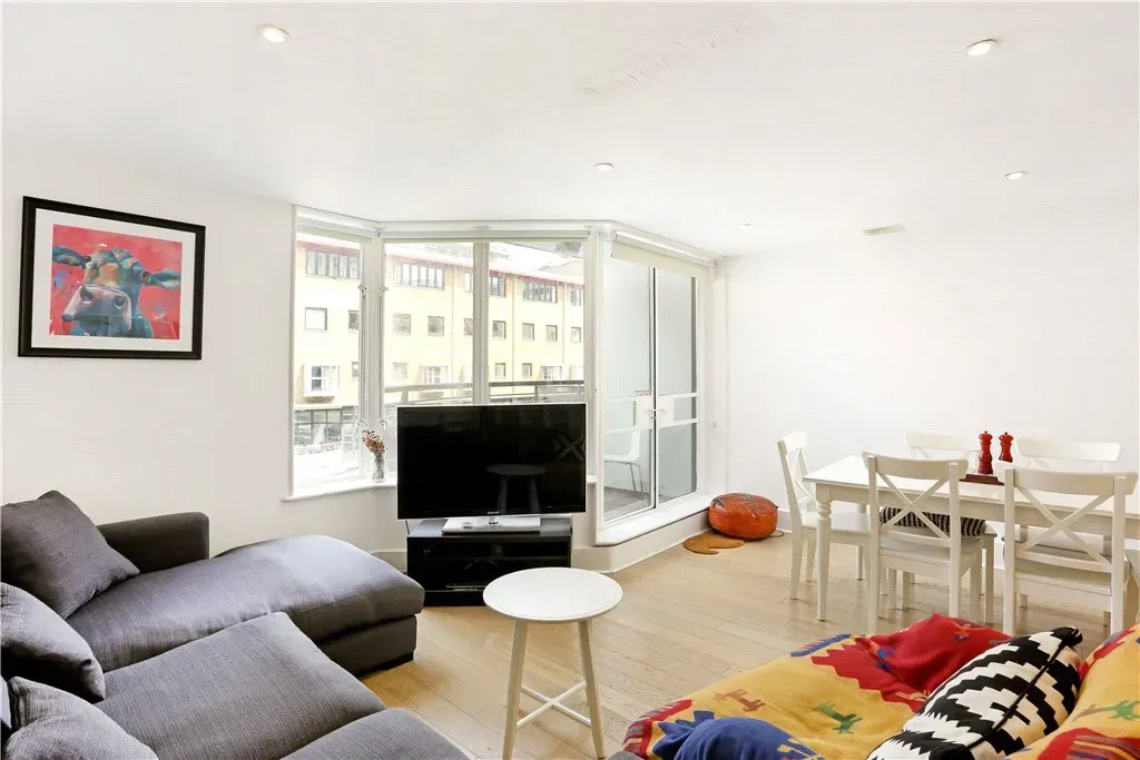 2 bed flat to rent, Horselydown Lane, London, SE1