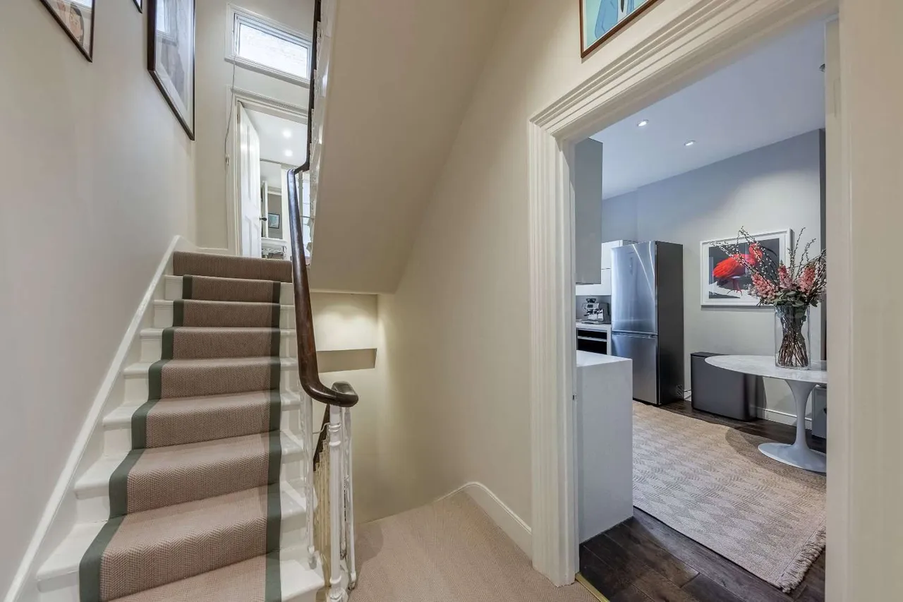Abingdon Road, London, United Kingdom, W8 6AW, photo 8