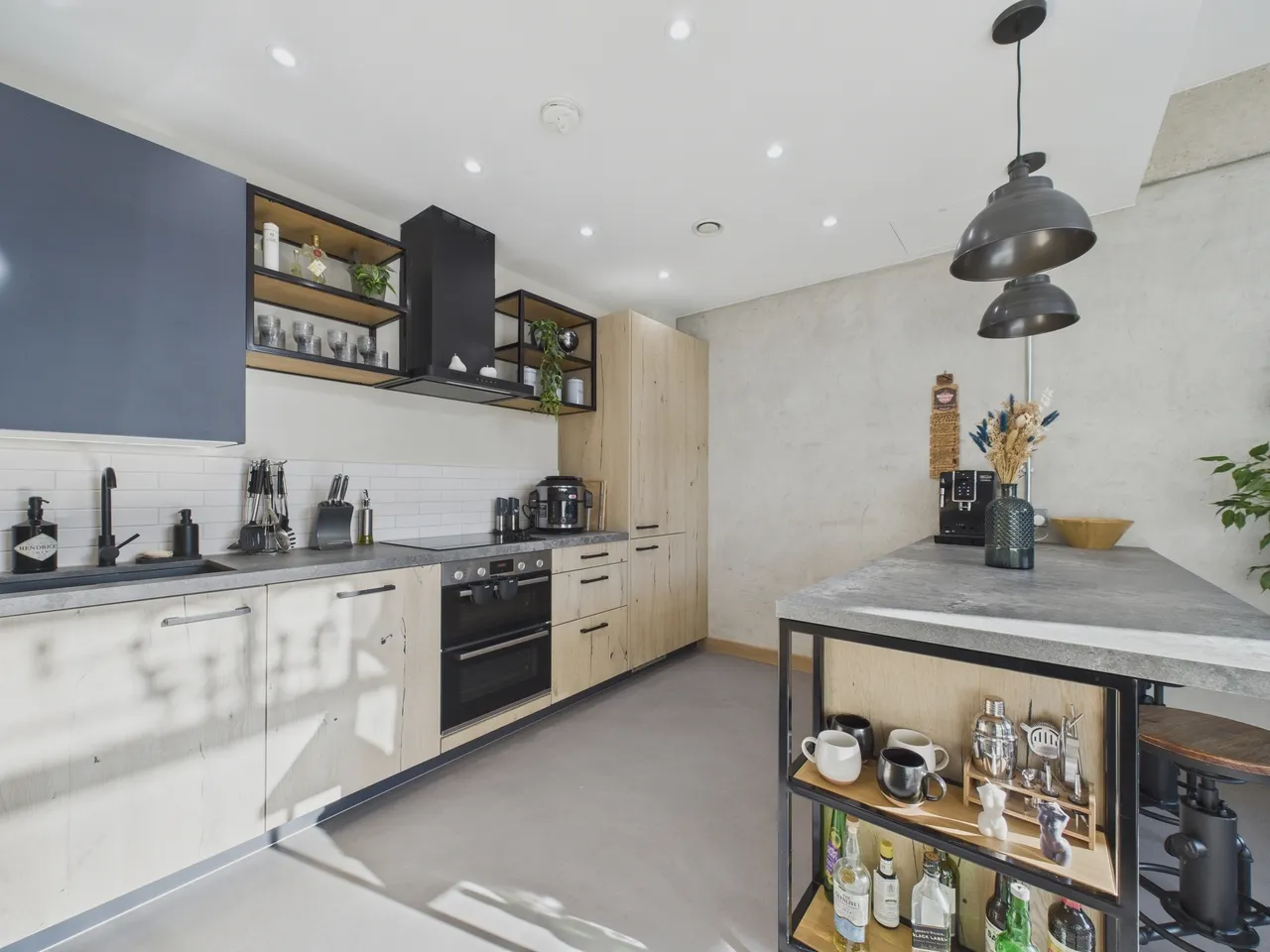 Bentley Road, London, photo 9