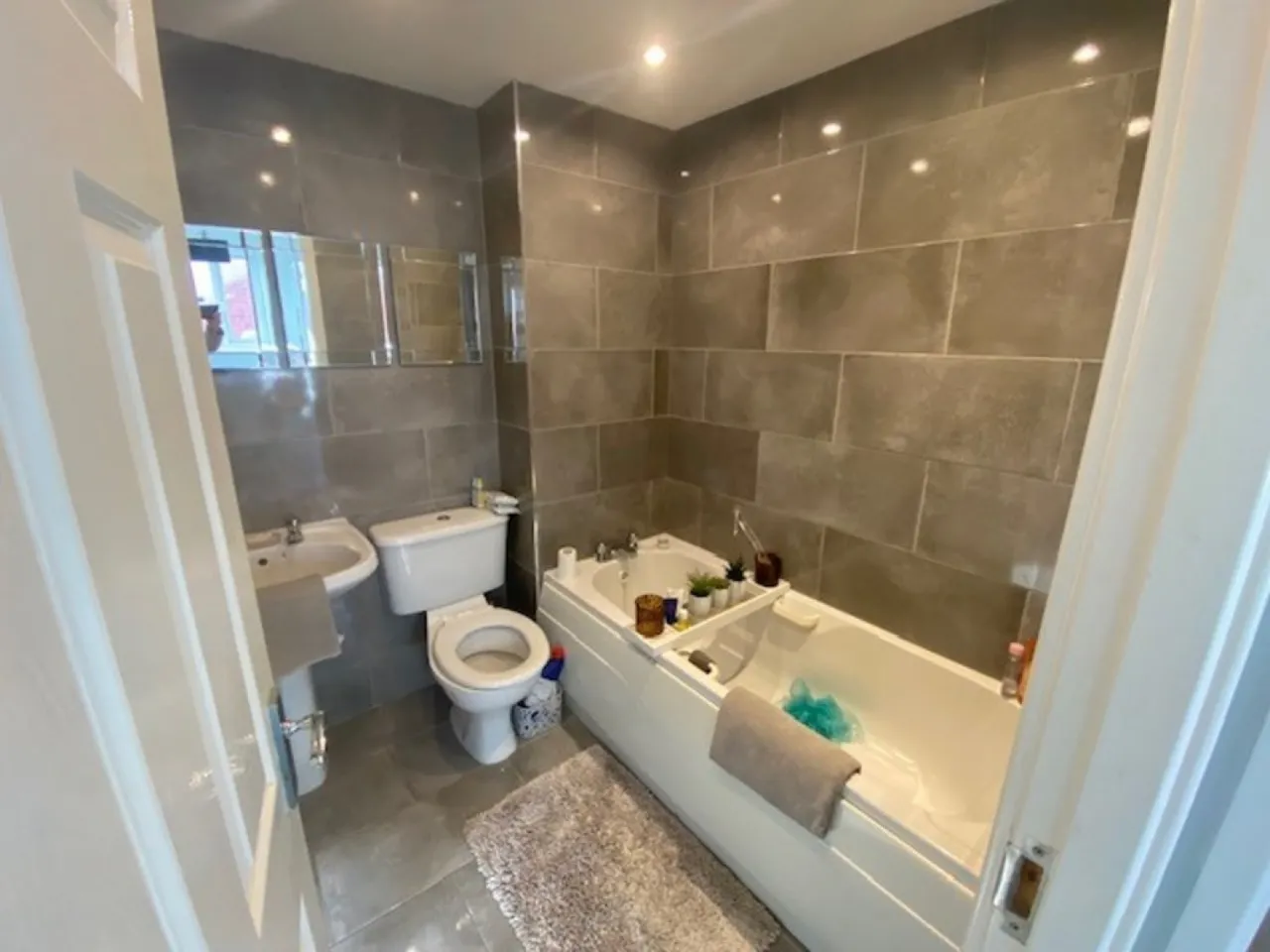 Wood Close, Kirkby, Liverpool, photo 11