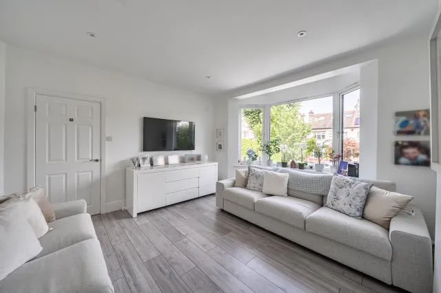Woodlands Avenue, London, N3, photo 5