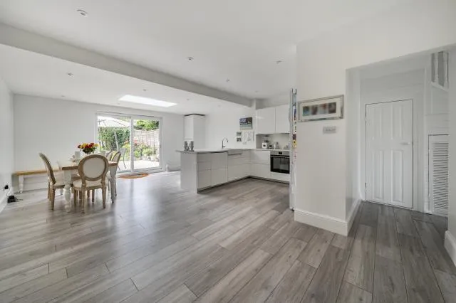 Woodlands Avenue, London, N3, photo 2