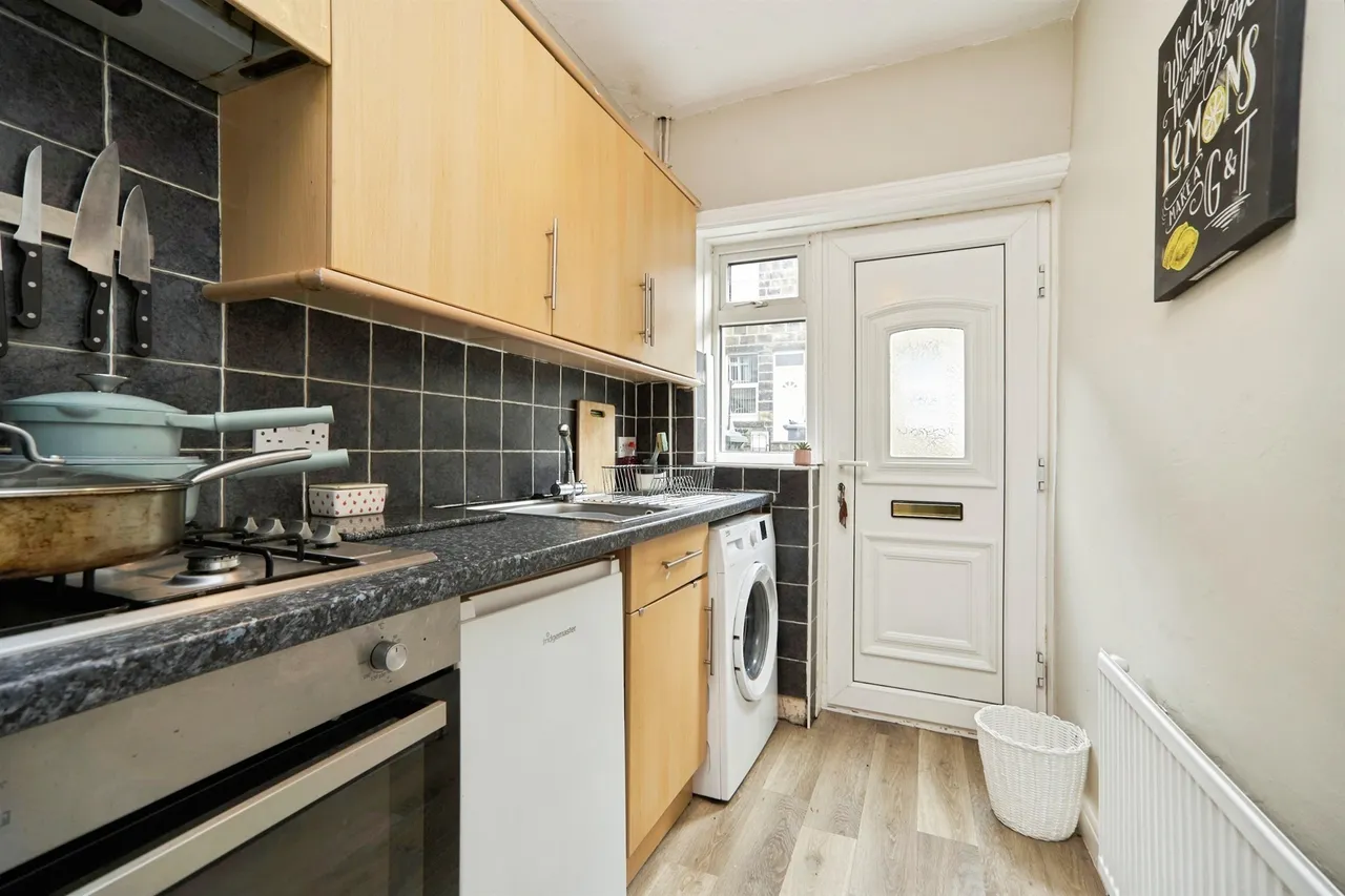 Ripley Street, Riddlesden, Keighley, photo 5