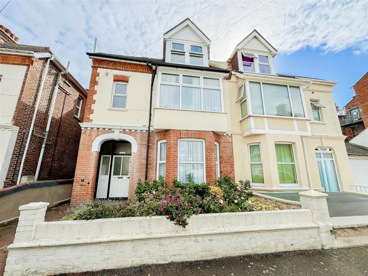 2 bed flat for sale — Albany Road, Bexhill-On-Sea, TN40 1BY
