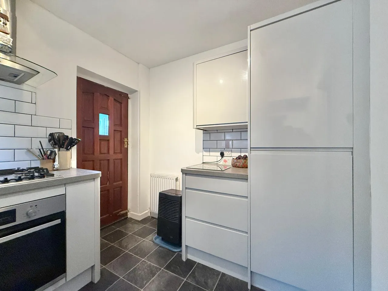 Foxhall Road, Denton, M34, photo 4