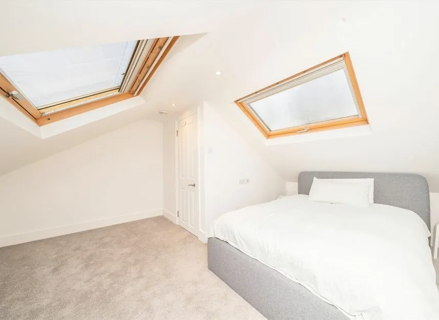 Whitestile Road, Brentford, TW8, photo 5