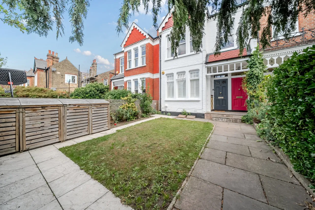 3 bed flat for sale — Salford Road, Streatham Hill, London, SW2
