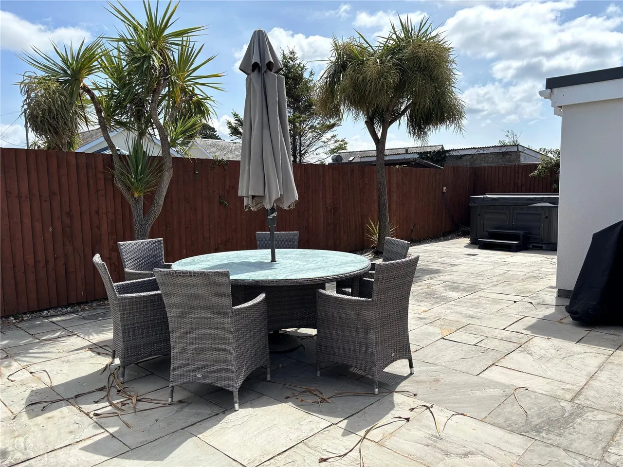 Beach Road, Morfa Bychan, LL49, photo 17