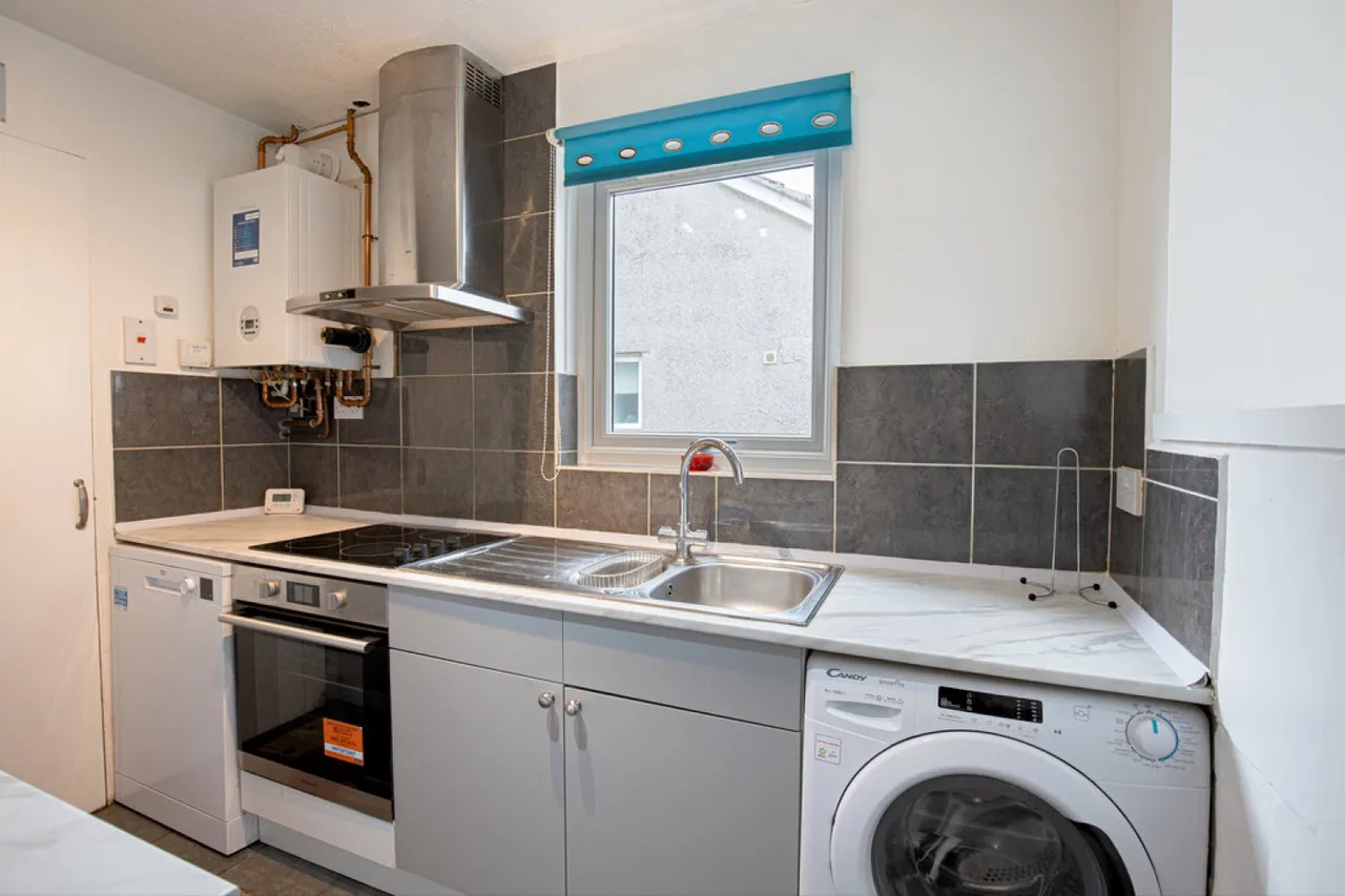 Lee Crescent, Bridge Of Don, Aberdeen, photo 2