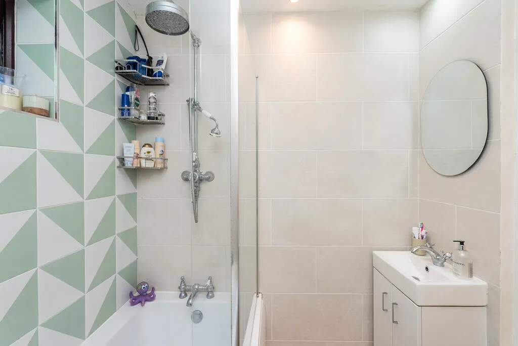 Treelands, North Holmwood, RH5, photo 7