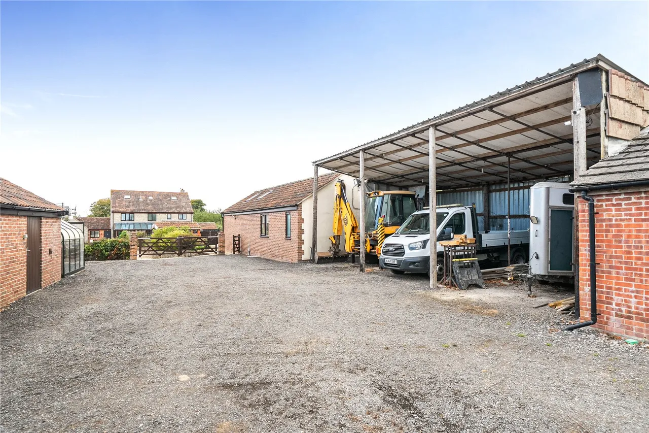 Bladon Hill, Kingsbury Episcopi, TA12, photo 25