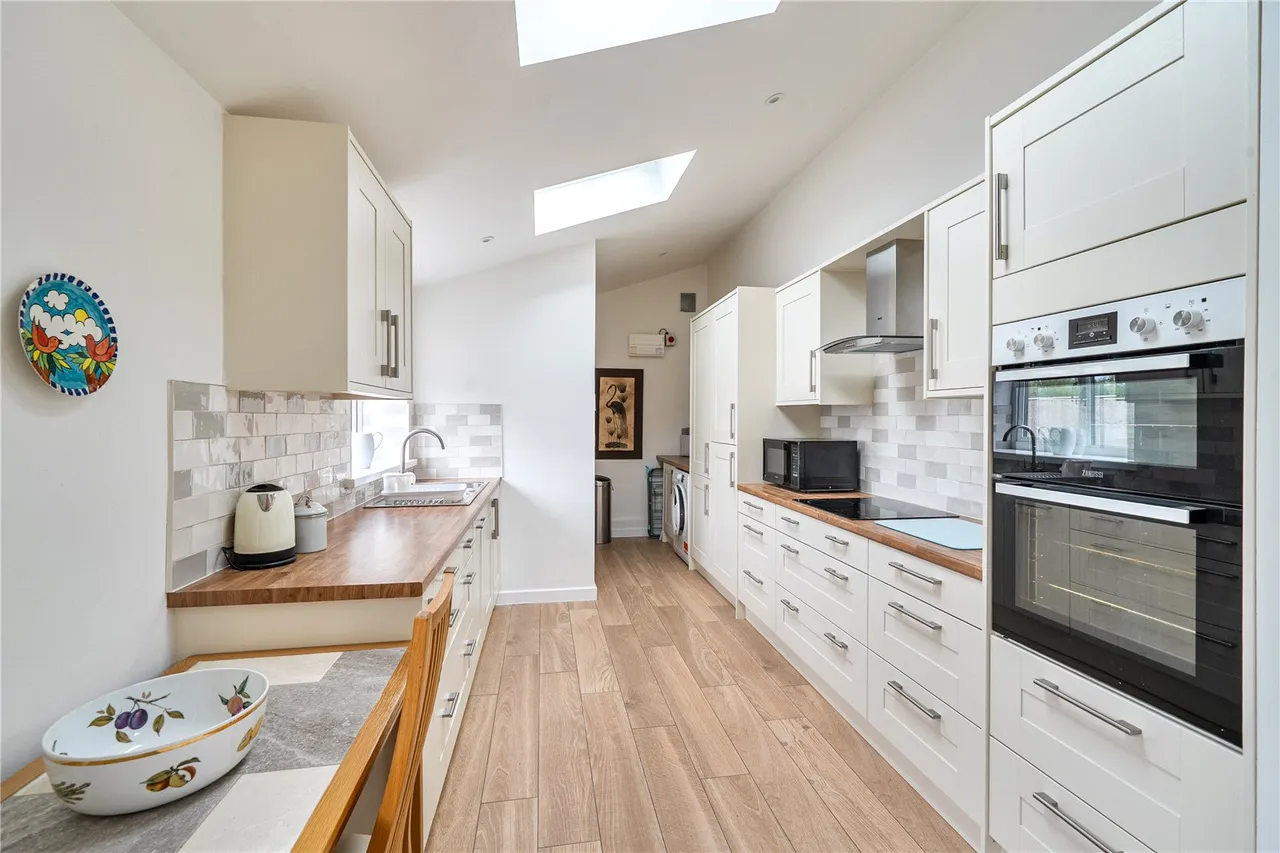 Bladon Hill, Kingsbury Episcopi, TA12, photo 16