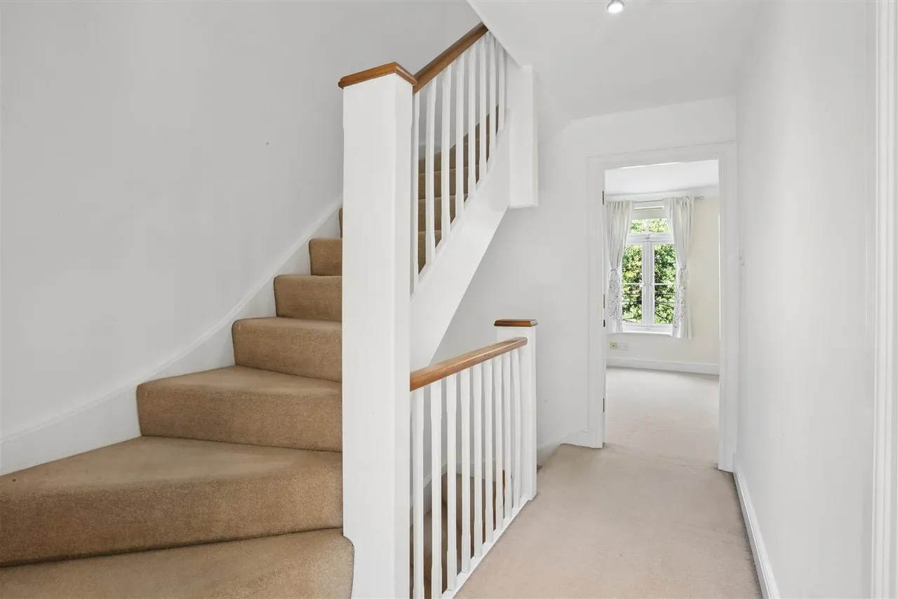 Kingswood Drive, Sutton, SM2, photo 17