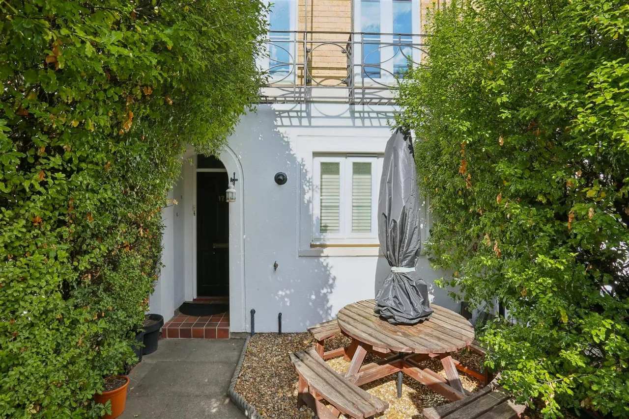 Kingswood Drive, Sutton, SM2, photo 16