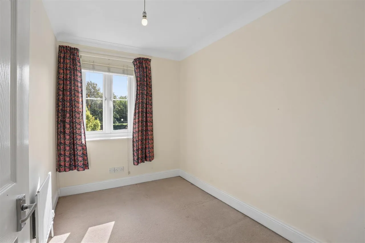 Kingswood Drive, Sutton, SM2, photo 25