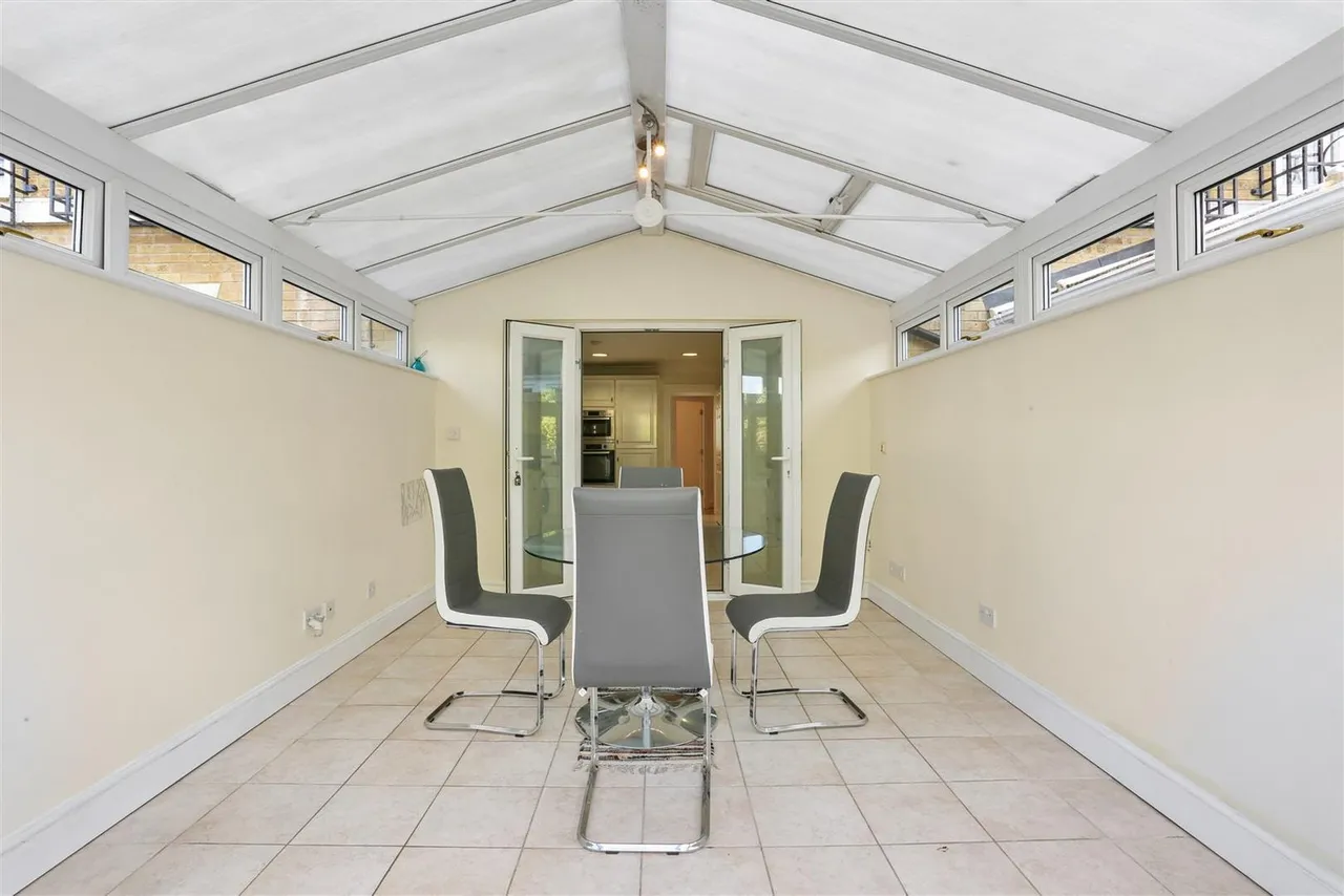Kingswood Drive, Sutton, SM2, photo 14