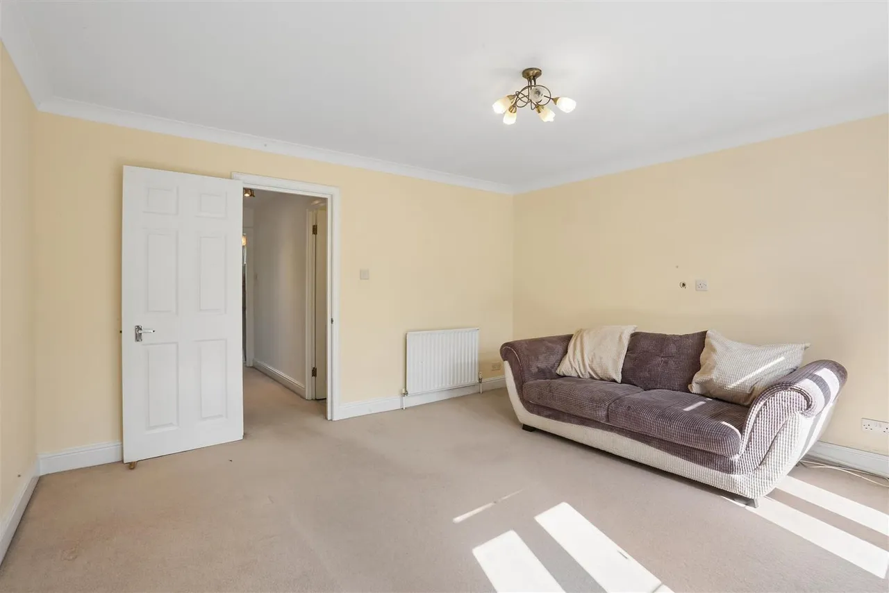 Kingswood Drive, Sutton, SM2, photo 20