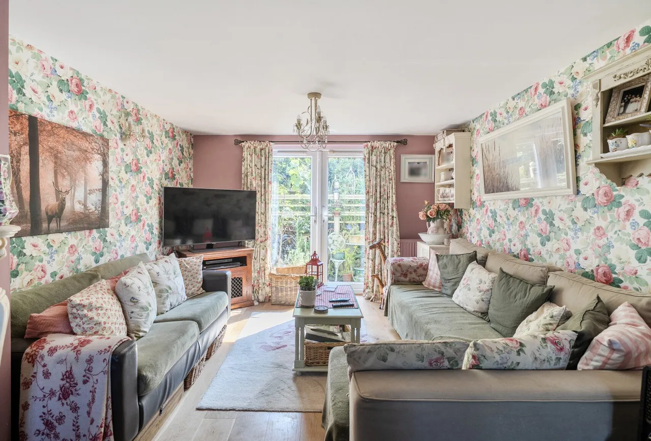 Middle Hill, Gloucestershire, Chalford Hill, GL6 8BD, photo 10